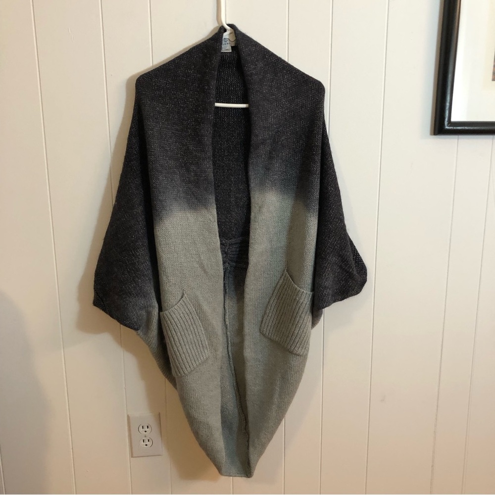 The Cue Cher Q Open Front Cardigan Sweater Wrap Large